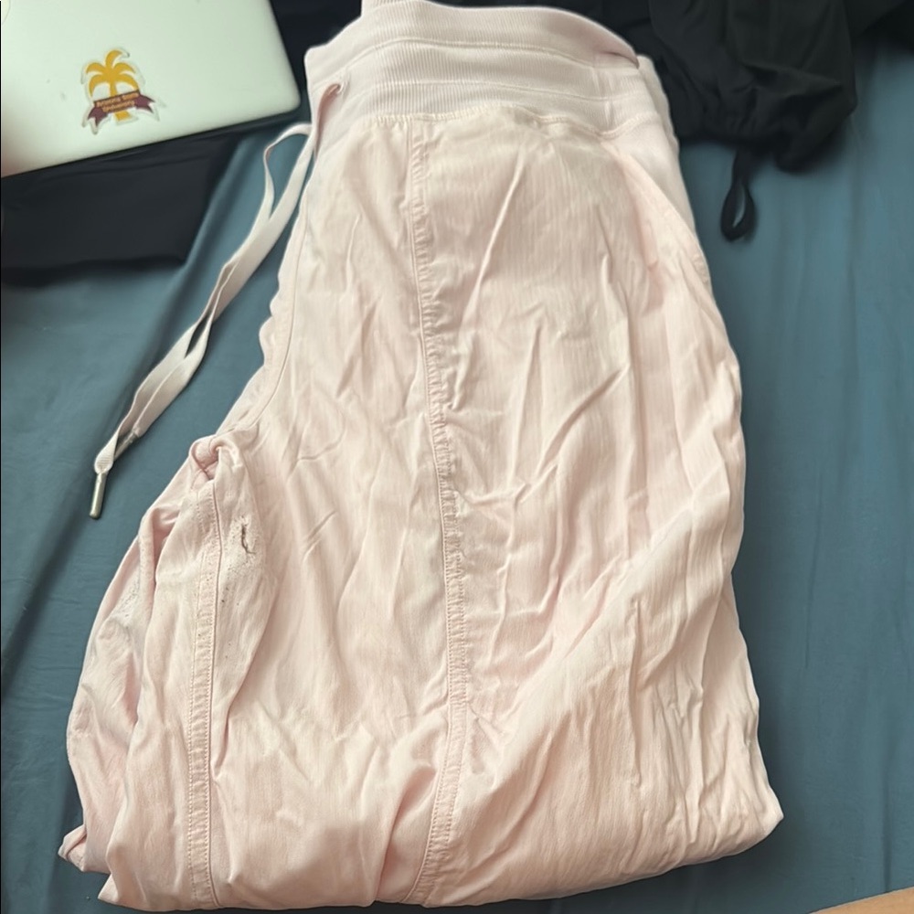 Lululemon Strawberry Milkshake Dance Studio Joggers